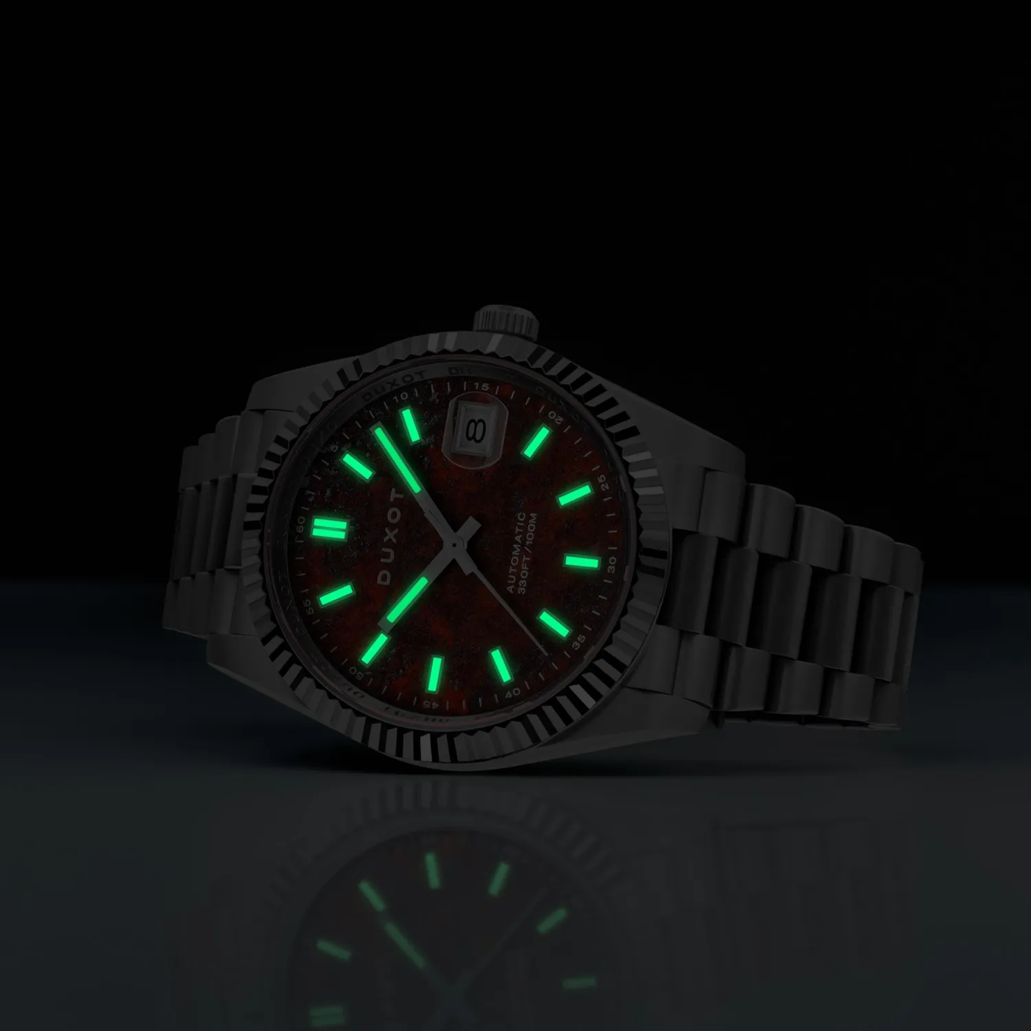 Duxot Marcel klokke Red Granite steinskive