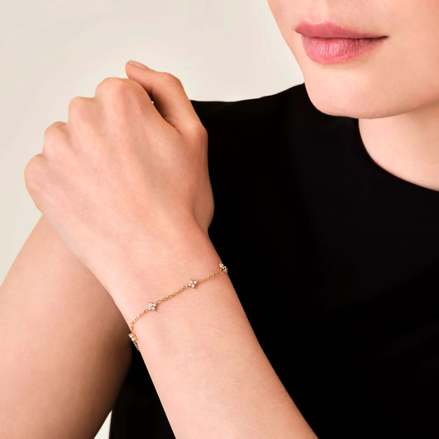 Rosefield Crystal Star armbånd gullbelagt justerbart
