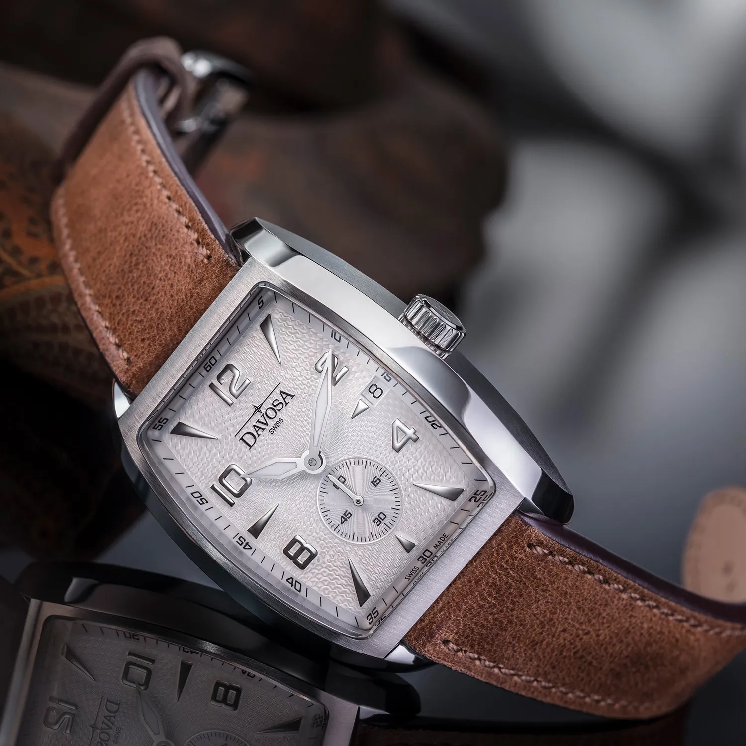 DAVOSA Evo 1908 automatisk klokke med dato