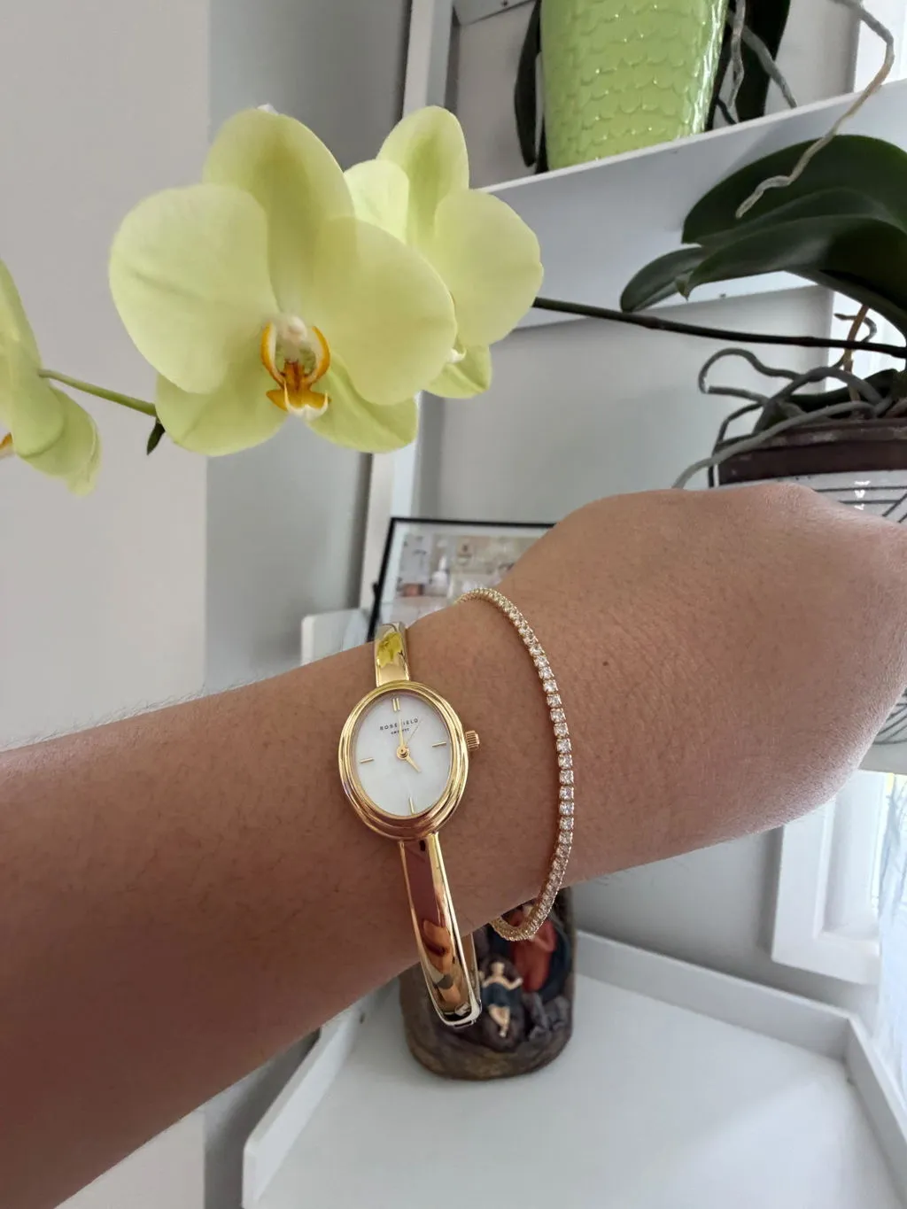Rosefield Bangle S klokke gull 56 mm perlemor