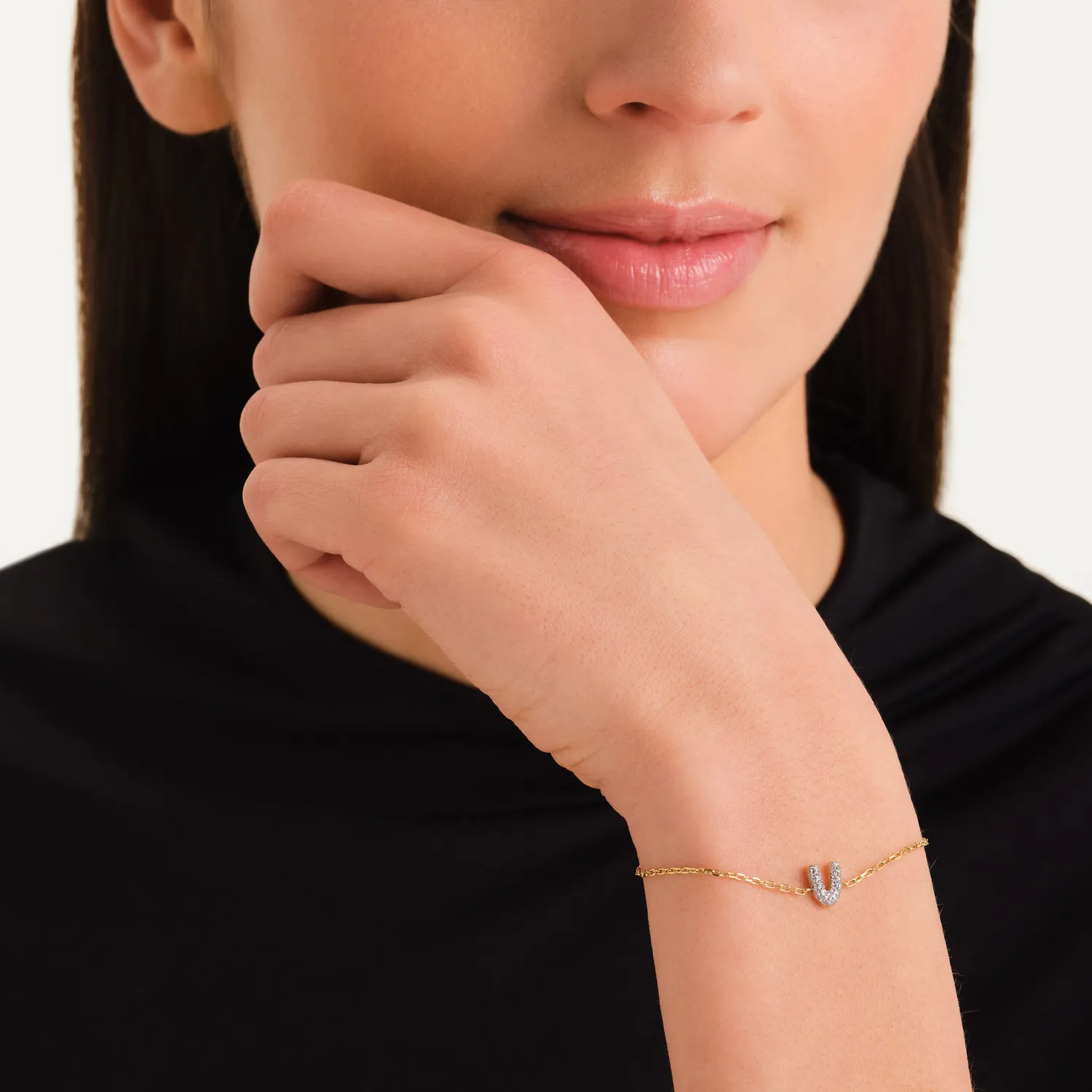 Rosefield Crystal Letter V armbånd V gullbelagt