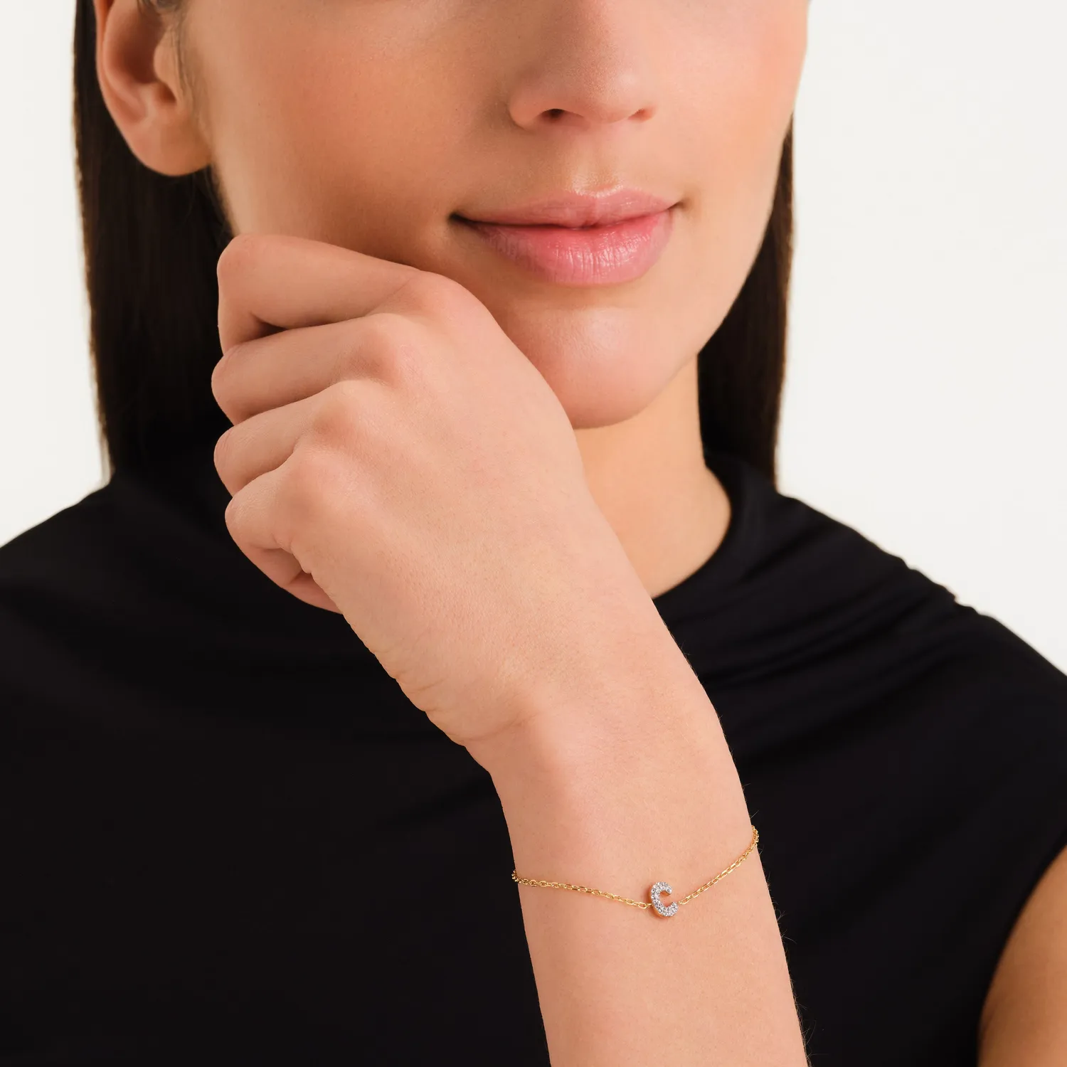 Rosefield Crystal Letter C-armbånd, gull, justerbart