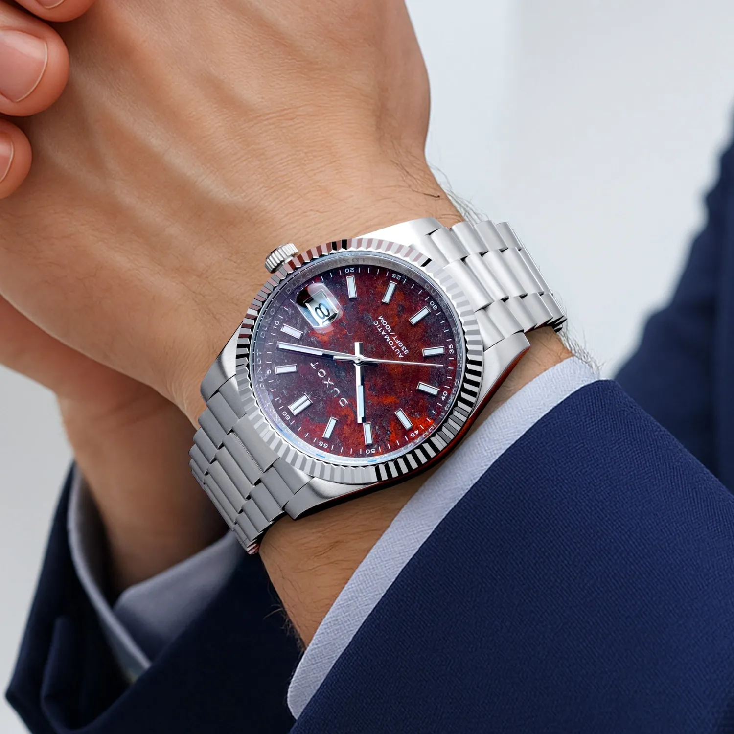 Duxot Marcel klokke Red Granite steinskive