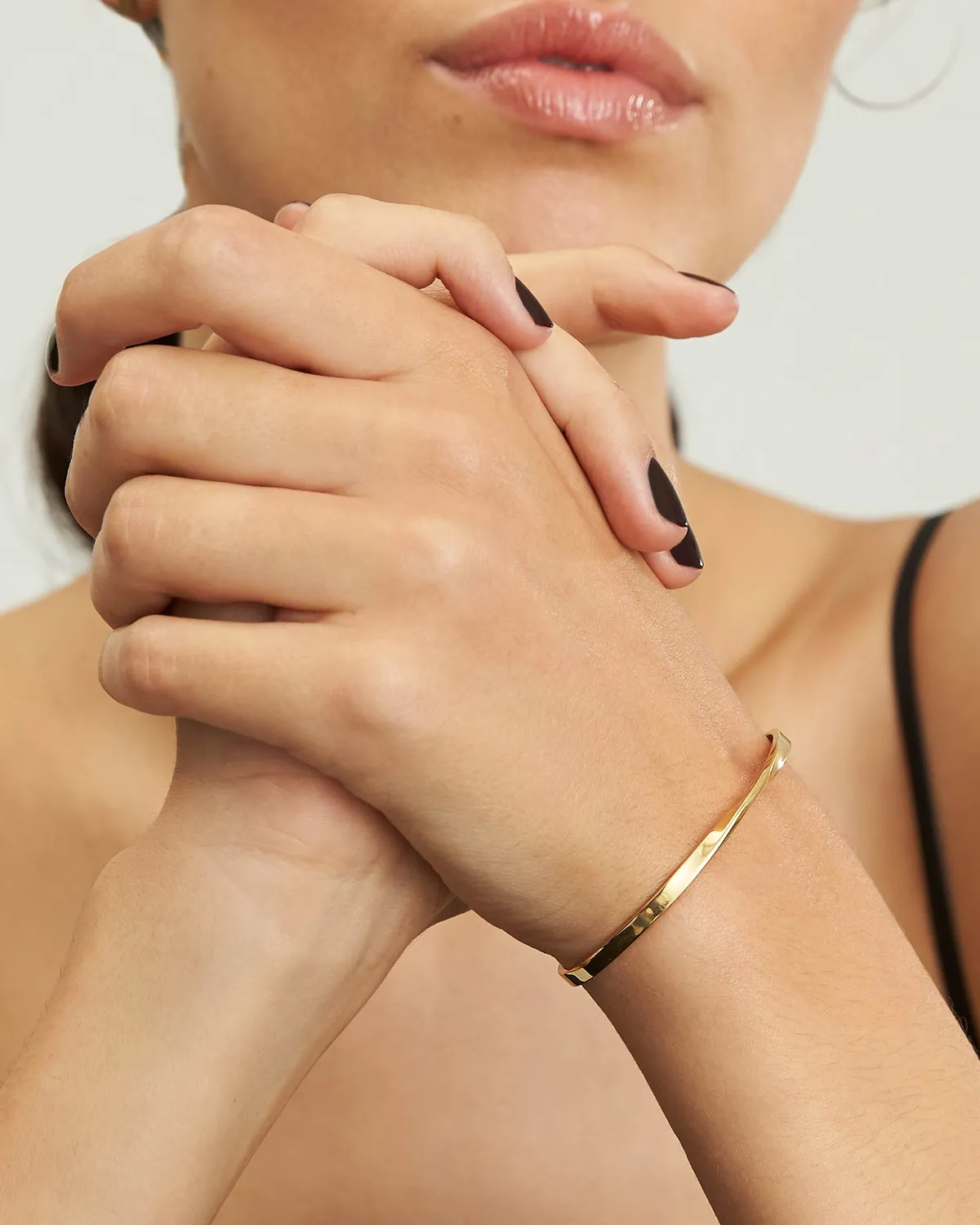 Rosefield Twisted Bangle armring gullbelagt stål