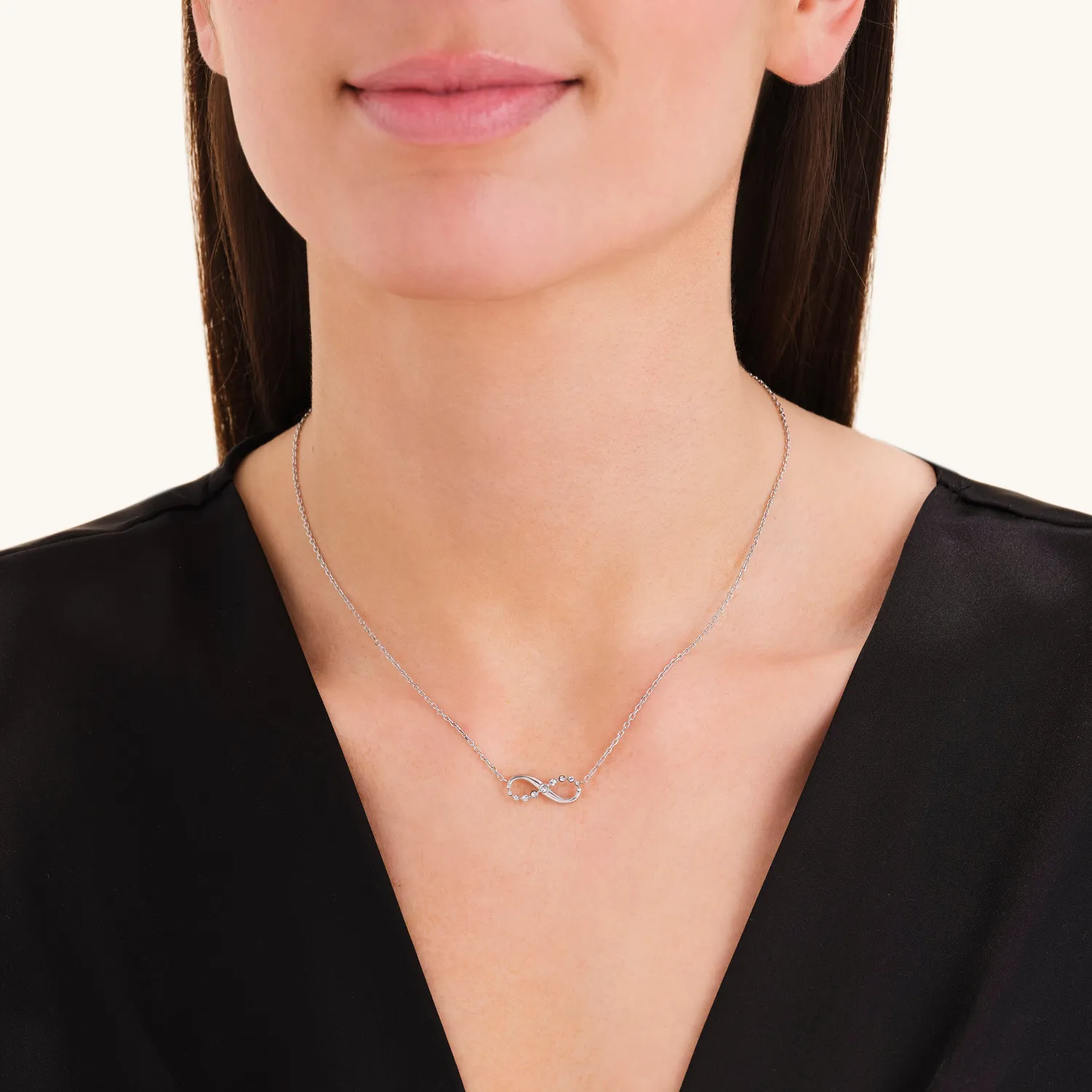Rosefield Essentials Infinity Necklace-halskjede gull 42–46 cm