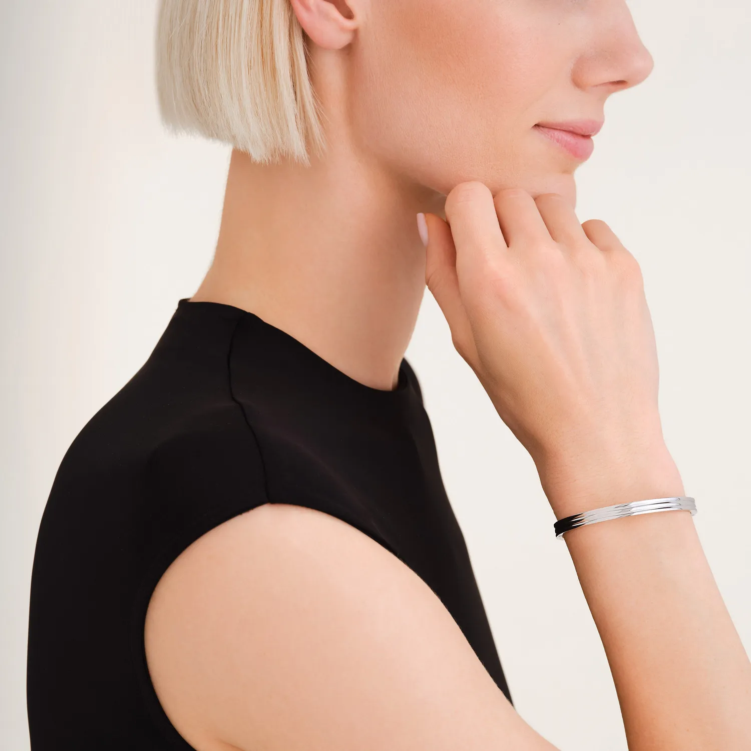 Rosefield Essentials Striped Bangle armring gull hengslet