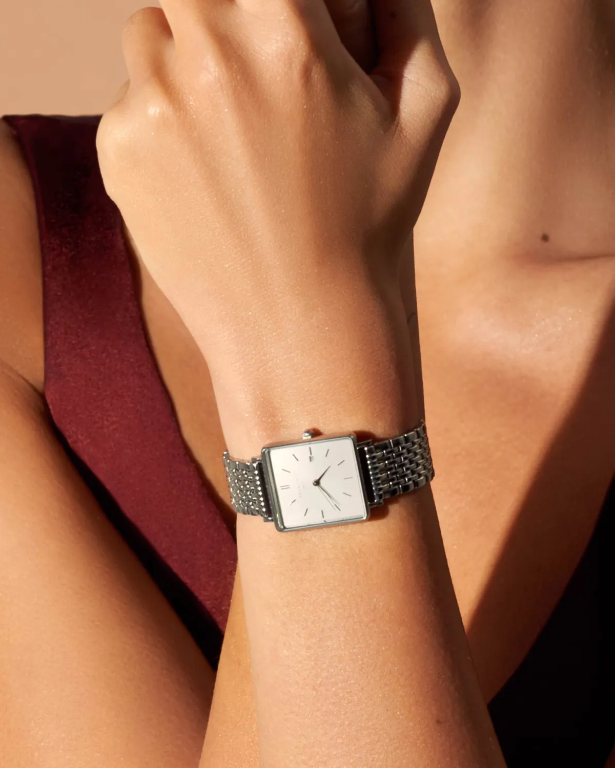 Rosefield Boxy klokke 26 x 28 mm sølv – firkantet