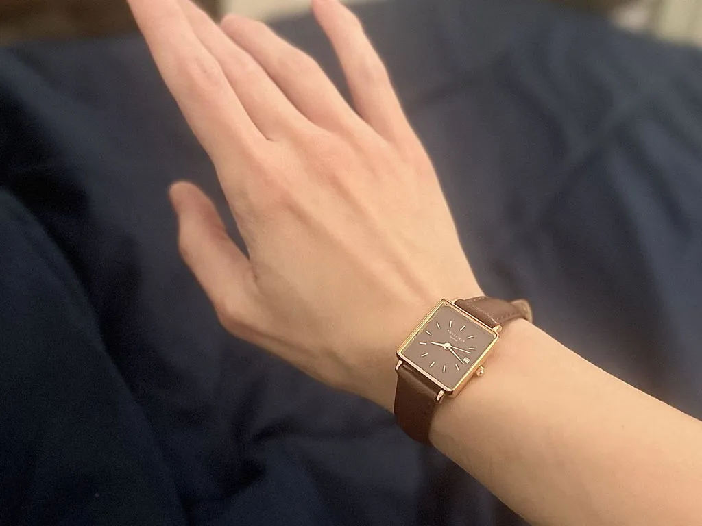Rosefield Boxy XS Dark Brown Leather klokke brun skinnrem