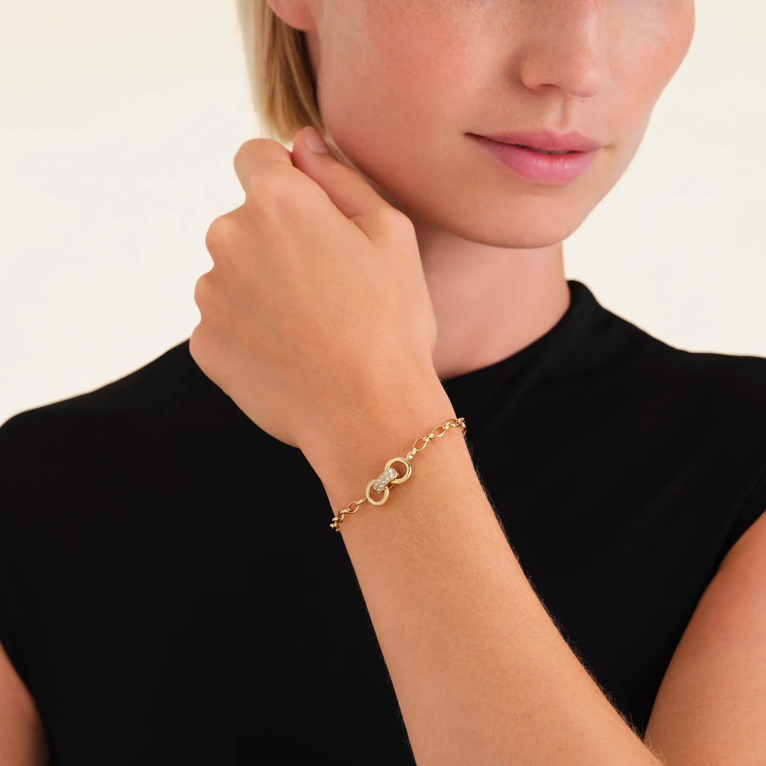 Rosefield Bow Studs Bracelet armbånd gullbelagt stål 16,5–19,5 cm