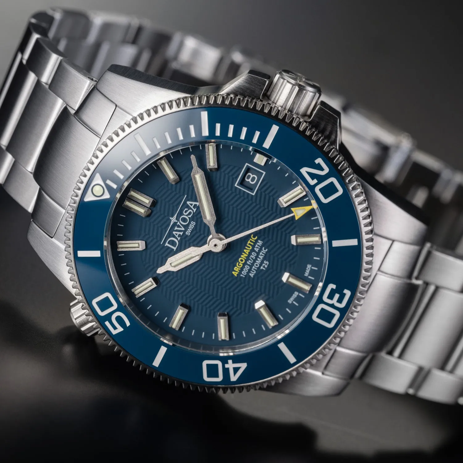DAVOSA Argonautic Lumis automatisk dykkerklokke tritium