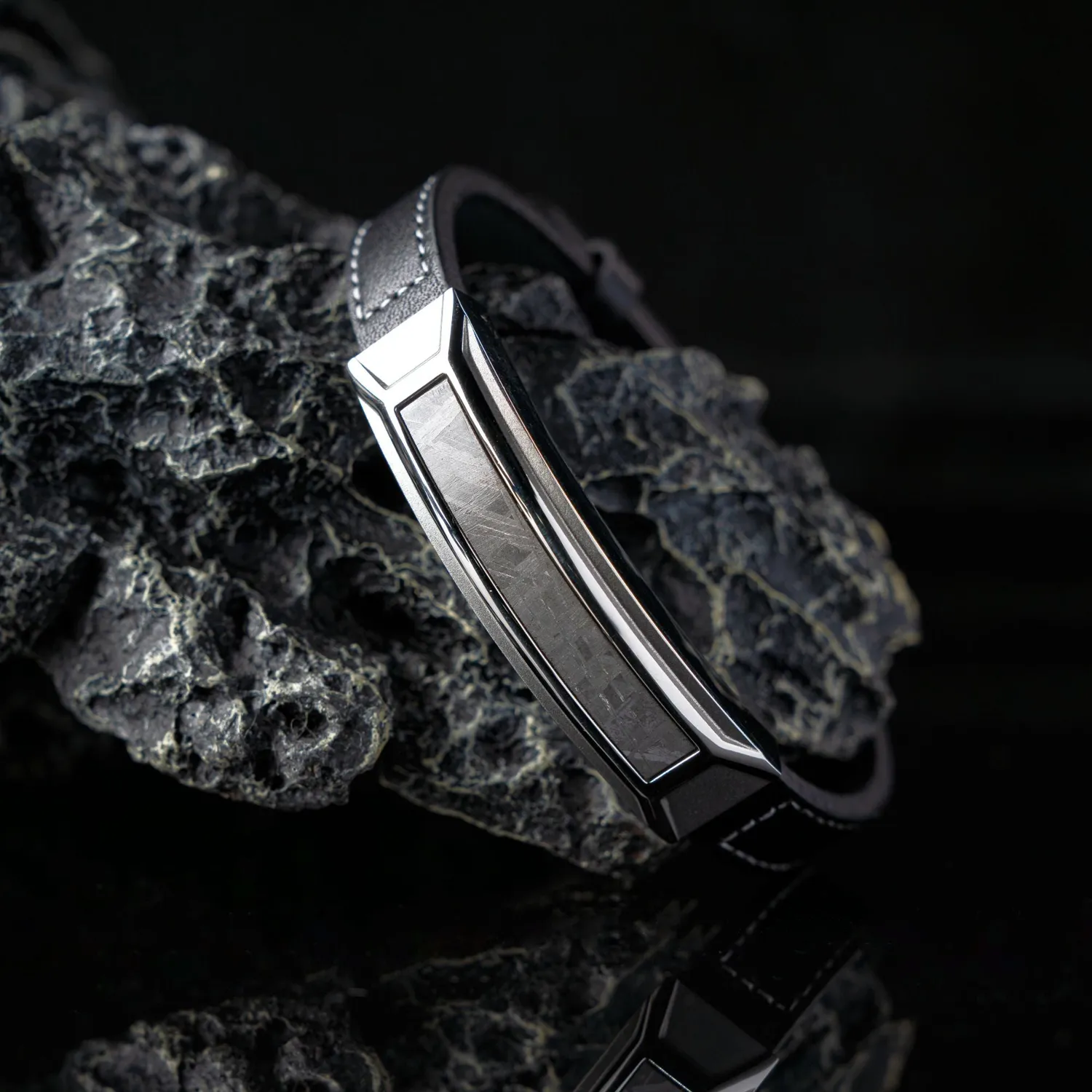 Duxot Vezeto armbånd Jet Black Meteorite