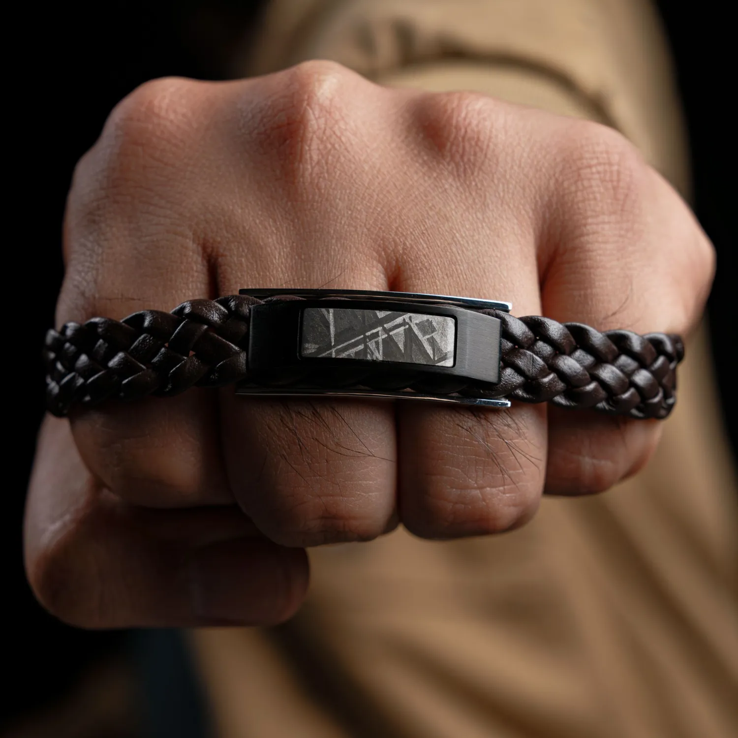 Duxot Accelero Gun Metal Meteorite armbånd med meteorittinnlegg