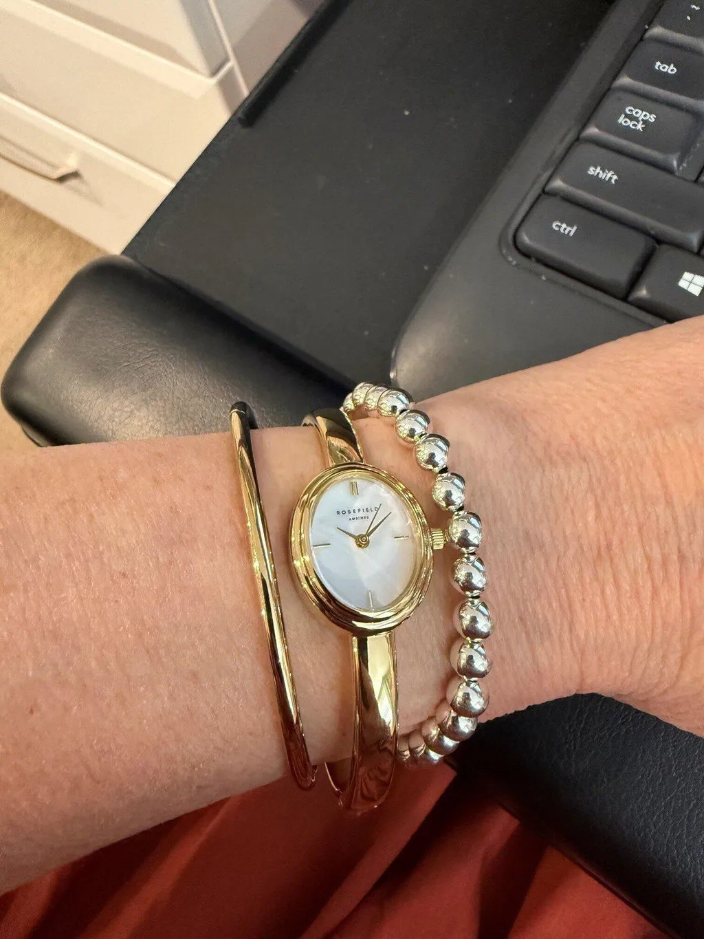 Rosefield Bangle S klokke gull 56 mm perlemor