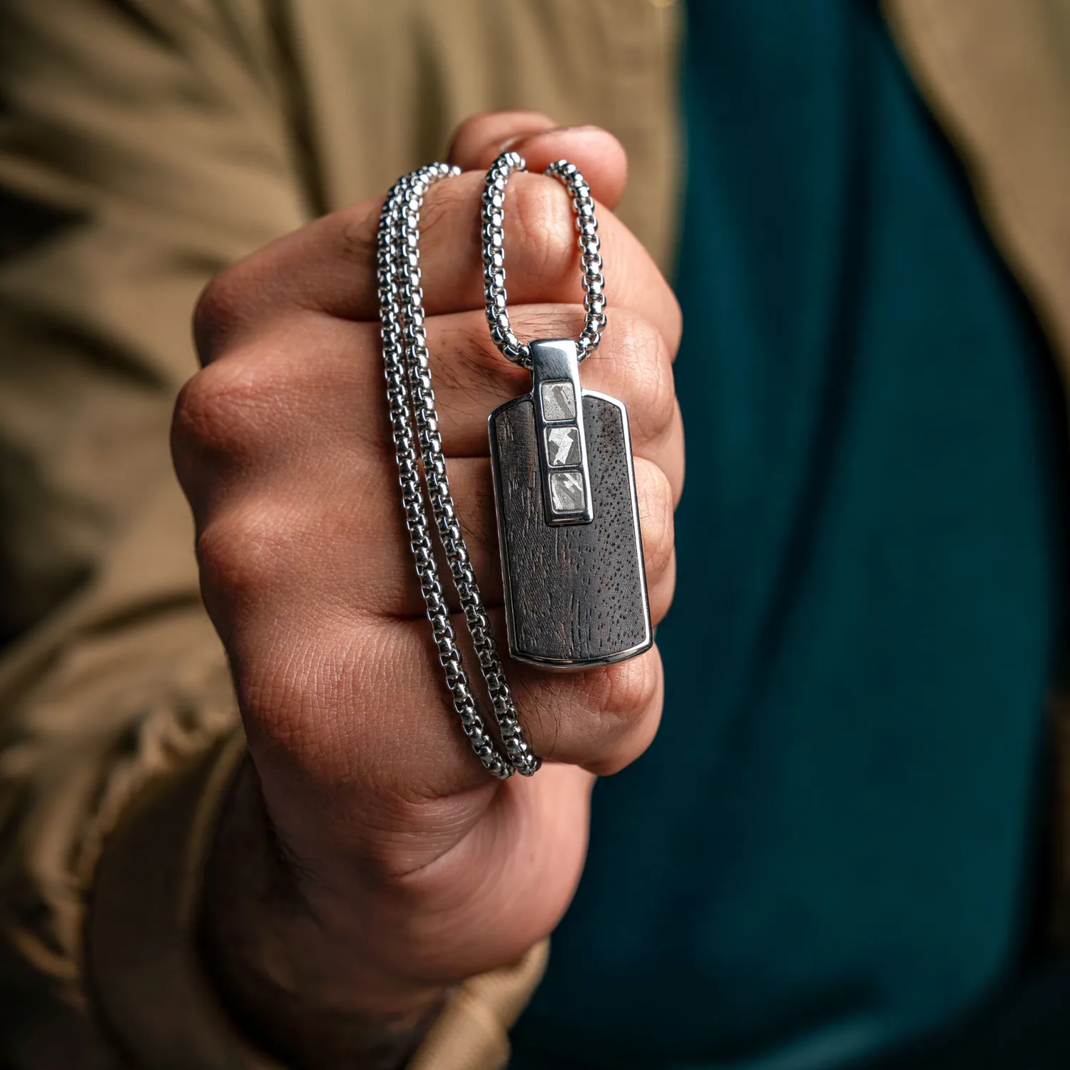 Duxot Accelero Dark Ebony Meteorite dog tag