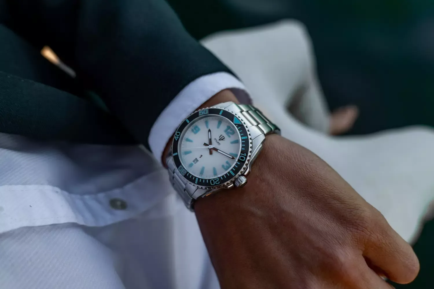 PUR 1 Hvit med Sort Keramisk Bezel Insert klokke