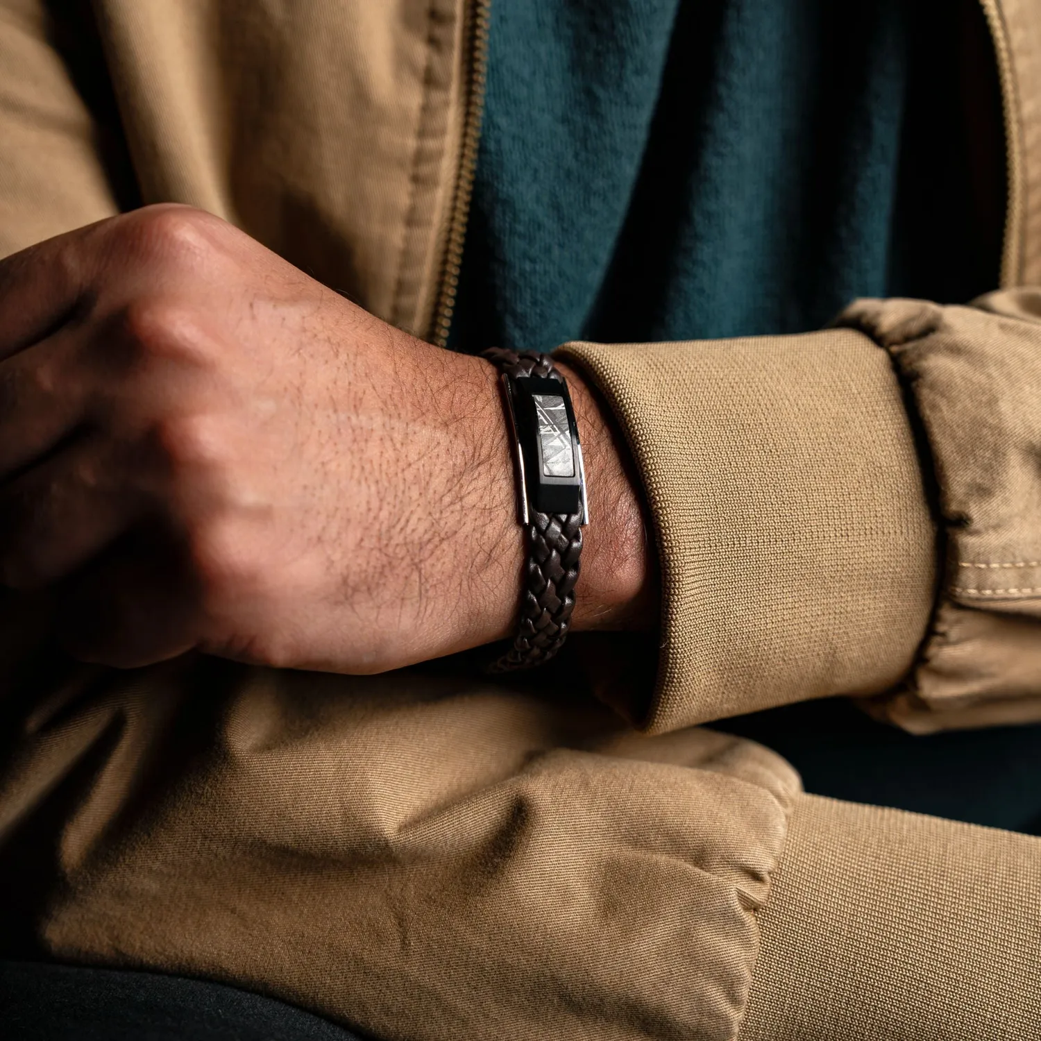 Duxot Accelero Gun Metal Meteorite armbånd med meteorittinnlegg