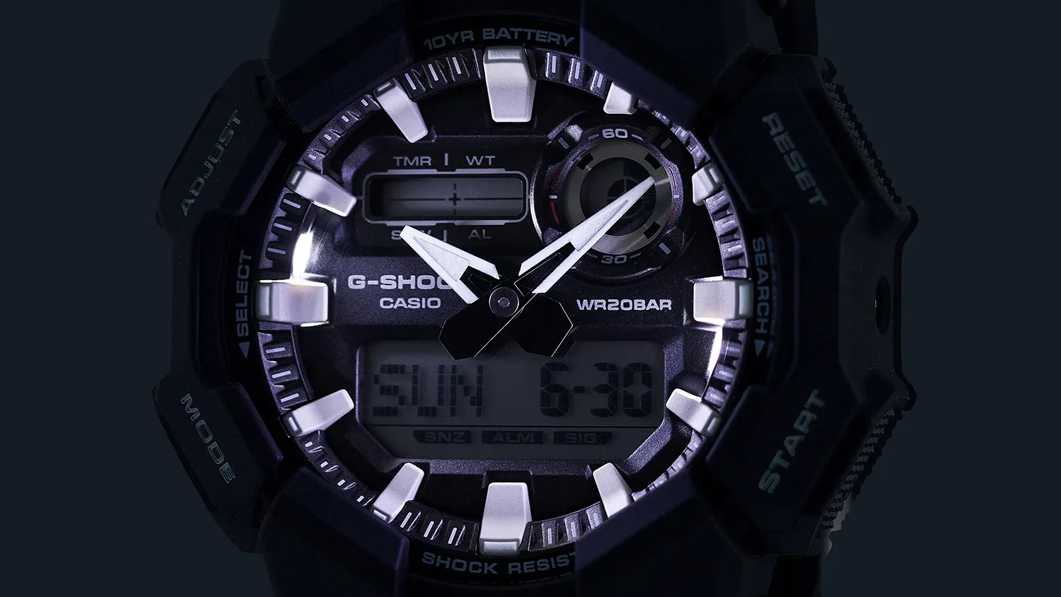 G-Shock GA-010-1A1ER analog-digital klokke