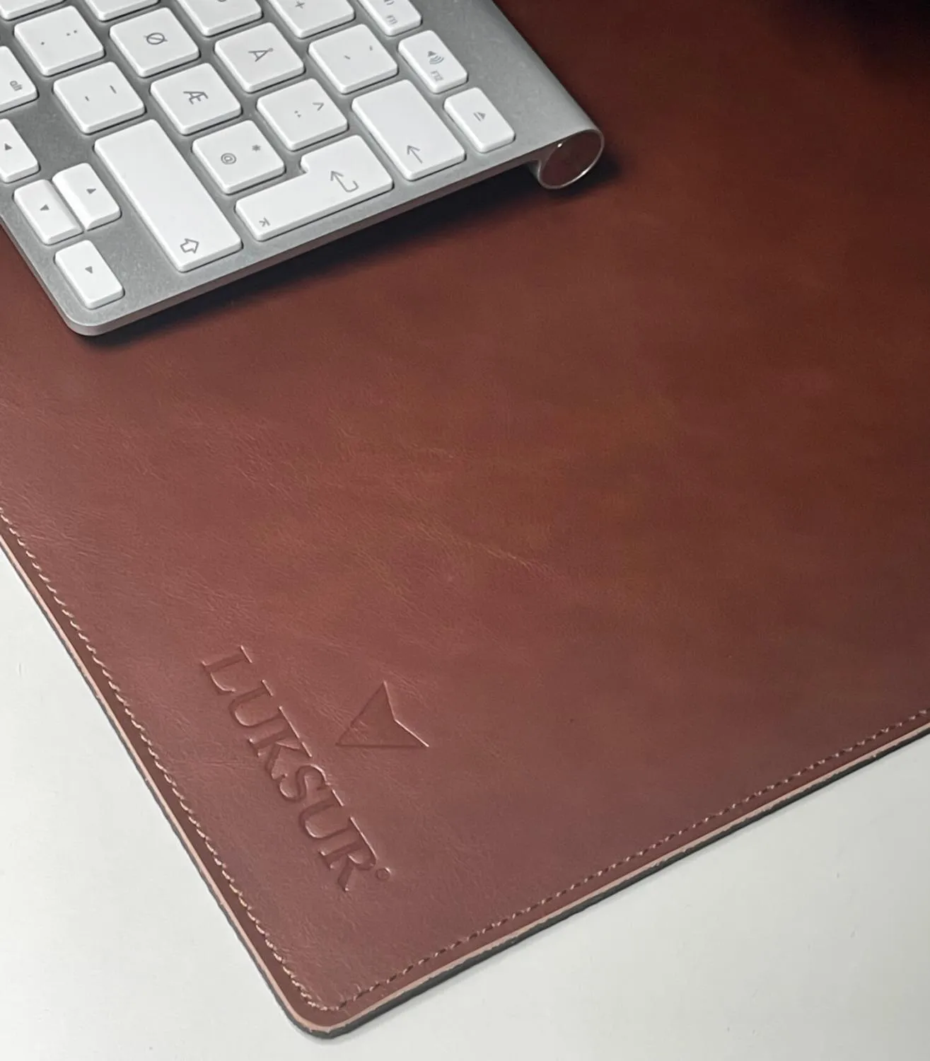 Luksur LUKSUR PULTMATT / DESK MAT skrivebordsunderlag skinn