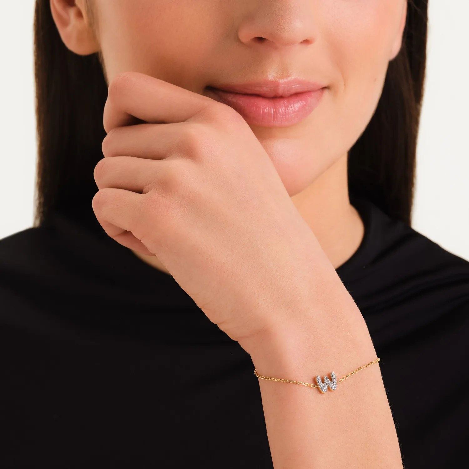 Rosefield Crystal Letter W-armbånd gull 16,5–19,5 cm