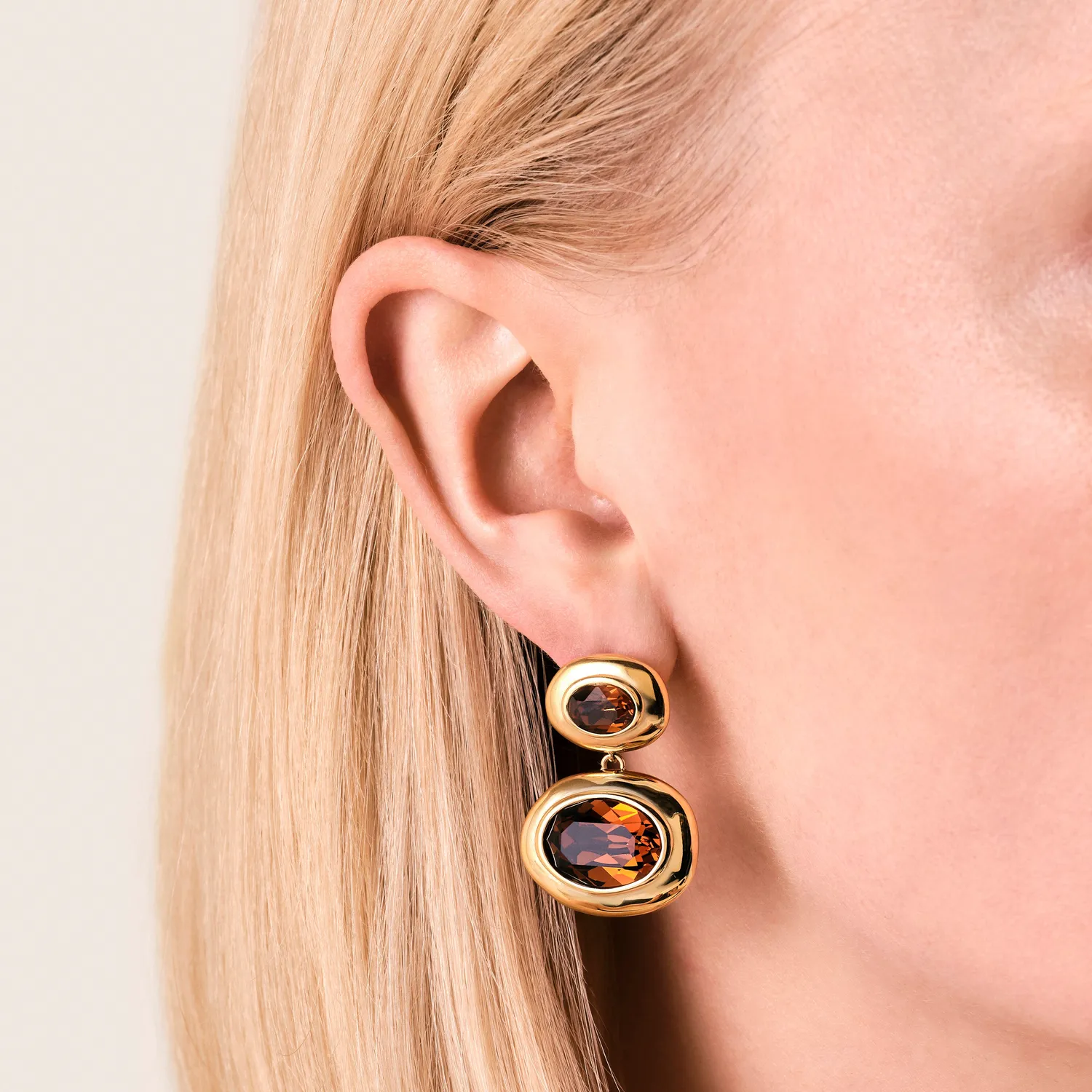 Rosefield Molten Long Earrings øredobber gullbelagt stål 2,2 x 3,1 cm