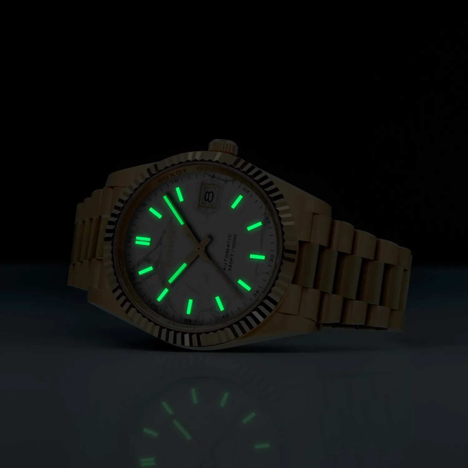 Duxot Marcel White Magnesite klokke med magnesittskive