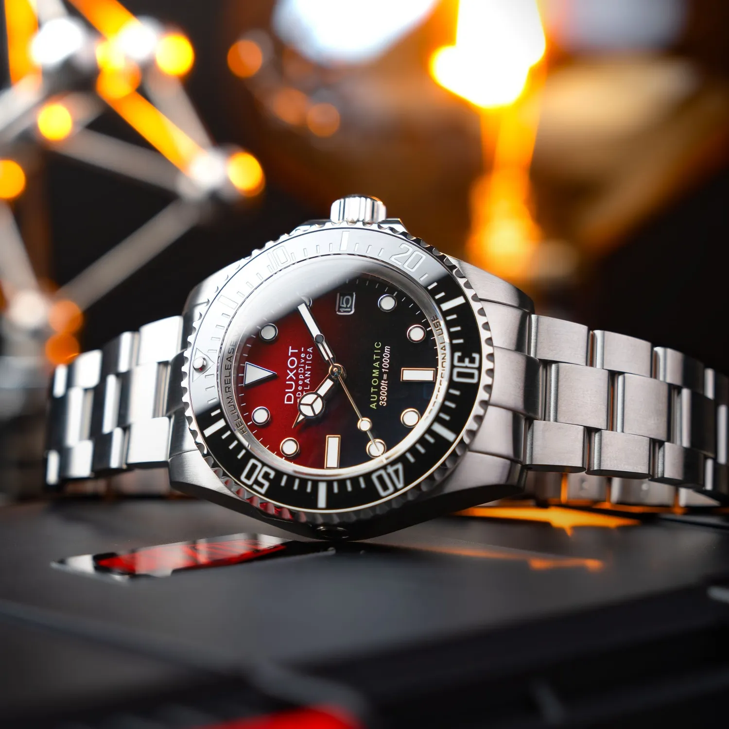 Duxot Atlantica Deep Dive Automatic Limited Edition klokke Scarlet Red