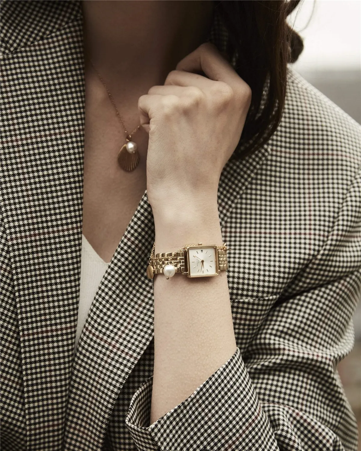 Rosefield Boxy XS Gold gullklokke og armbåndsett