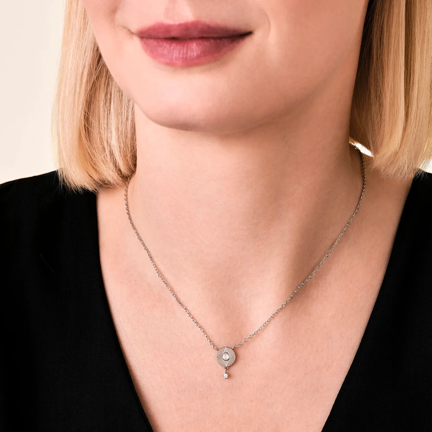 Rosefield Star Coin Necklace halskjede gull 40–44 cm