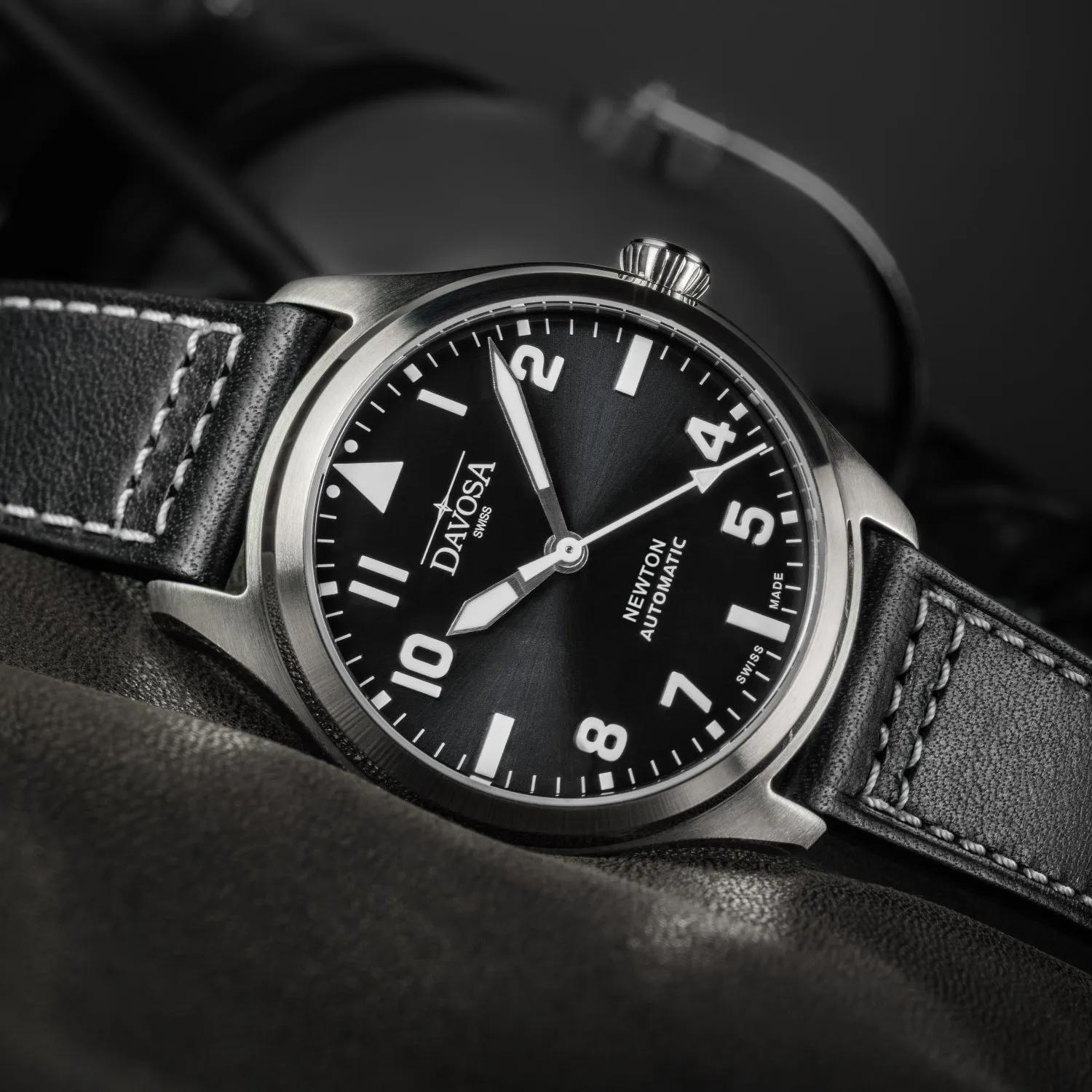 DAVOSA Newton Pilot Automatic herreklokke automatisk