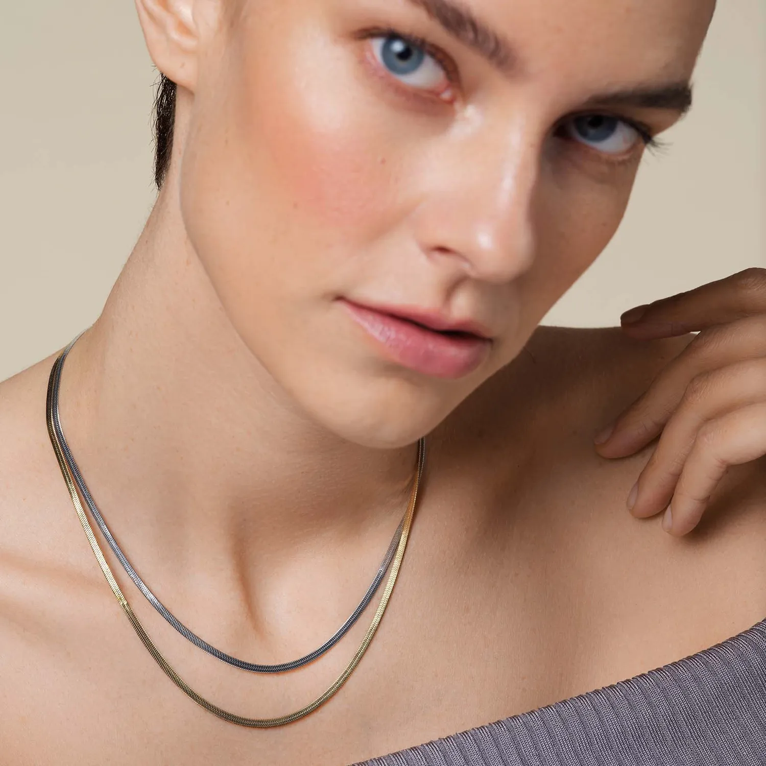 Rosefield Duo Snake Necklace halskjede gull og sølv 41–45 cm