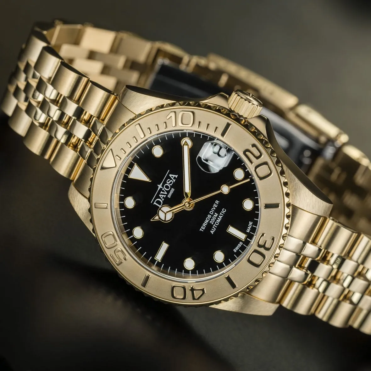 DAVOSA Ternos Medium automatisk dykkerklokke 36,5 mm