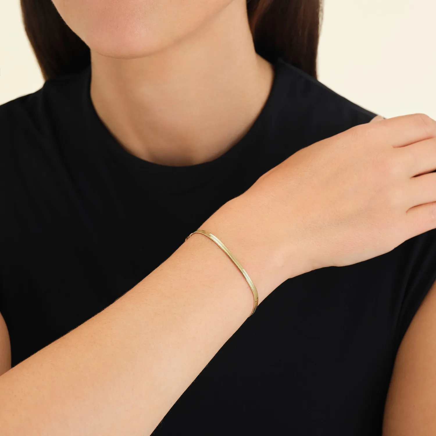 Rosefield Contemporary Snake Bracelet Gold armbånd 16,5–19,5 cm