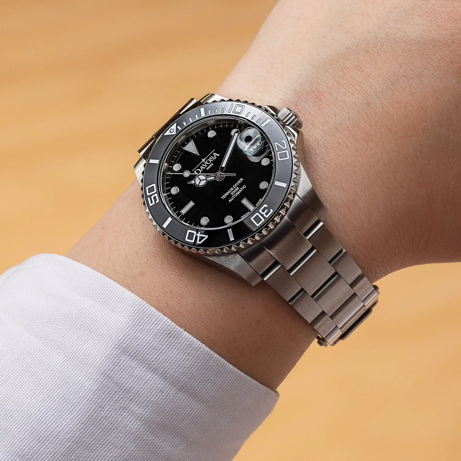 DAVOSA Ternos Medium automatisk dykkerklokke 36,5 mm