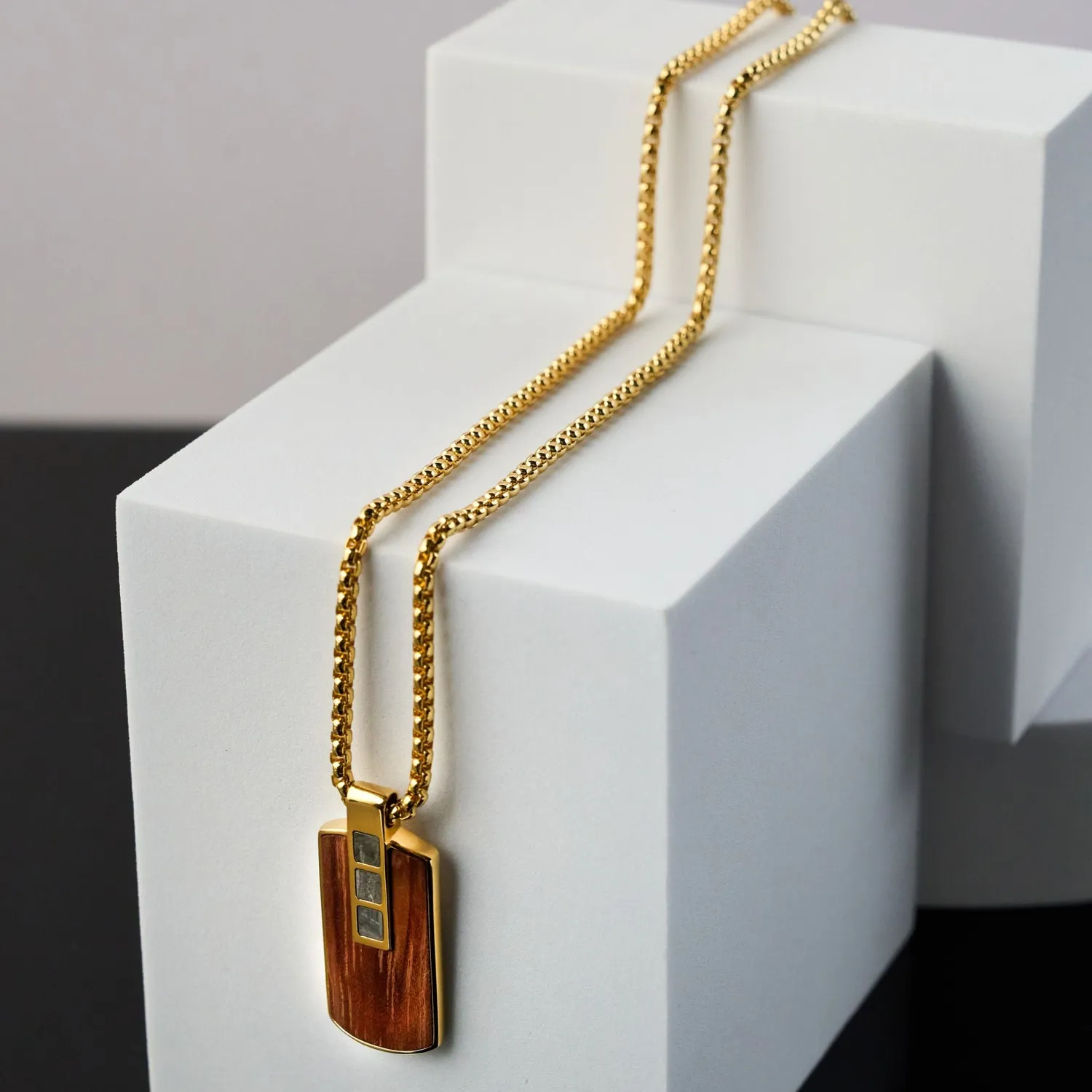 Duxot Accelero Dog Tag smykke Dark Wood Meteorite