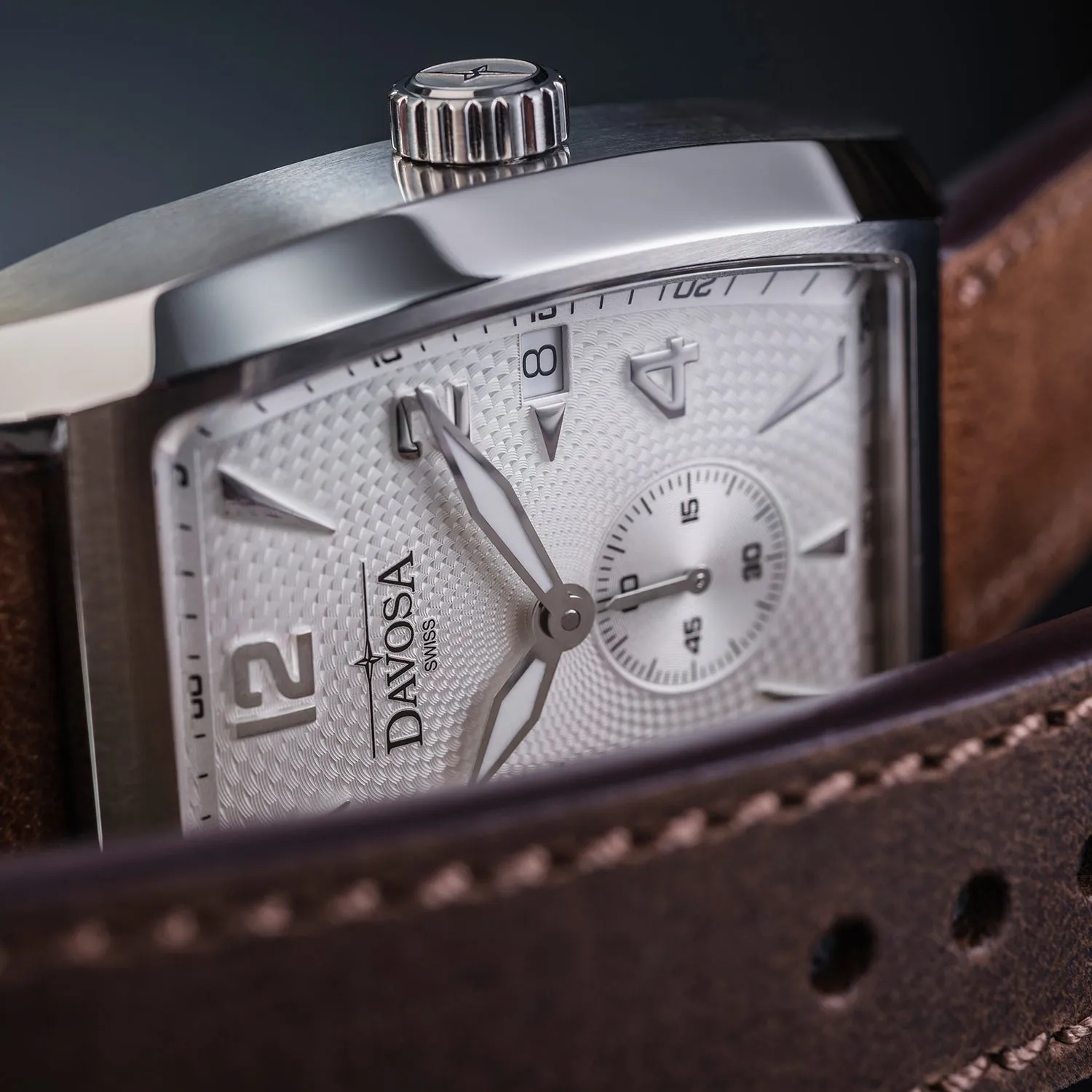 DAVOSA Evo 1908 automatisk klokke med dato