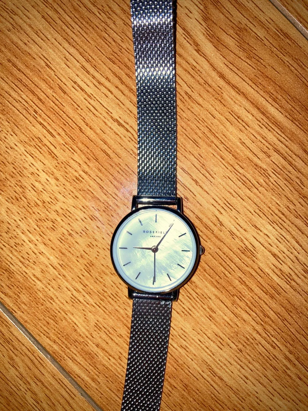 Rosefield Small Edit Pearl sølvklokke 26 mm med perlemorskive