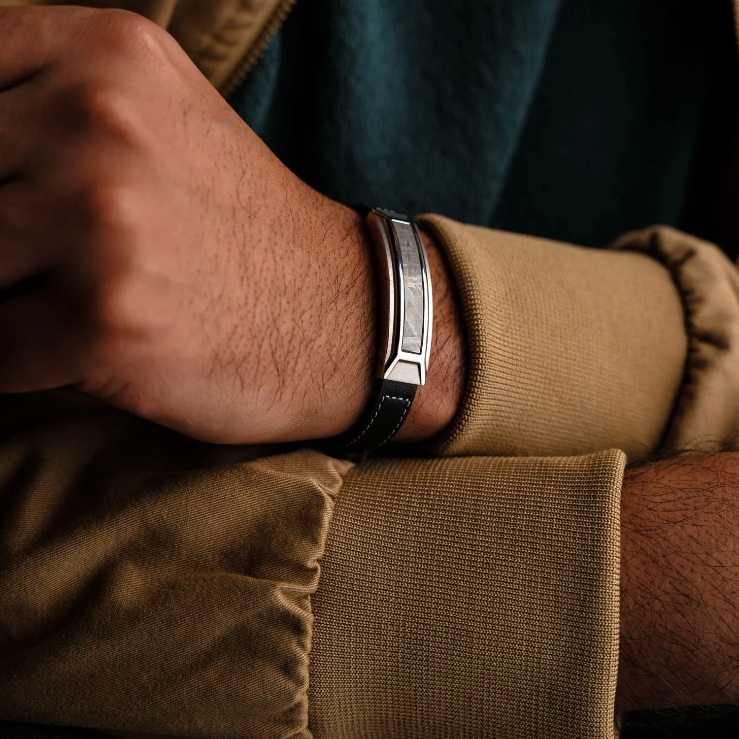 Duxot Vezeto armbånd Jet Black Meteorite