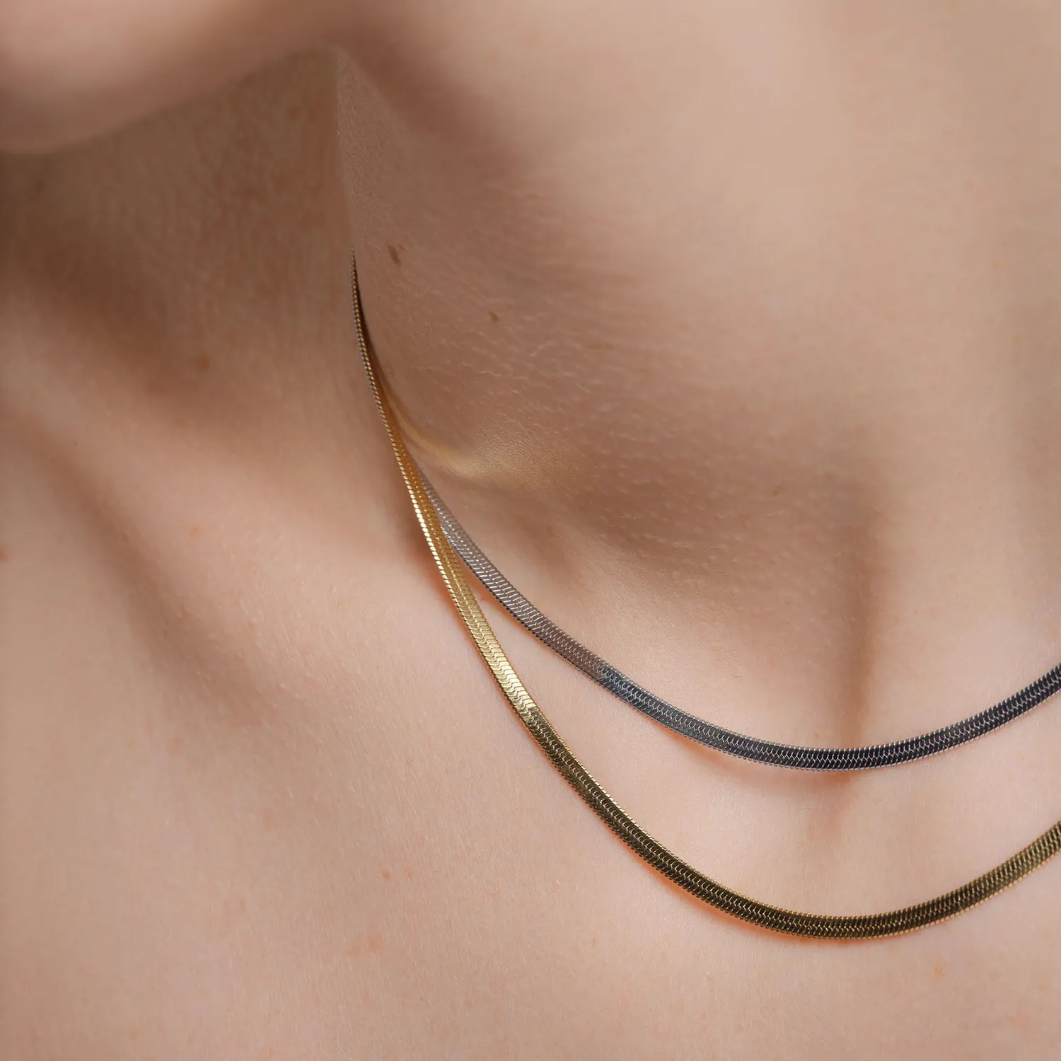 Rosefield Duo Snake Necklace halskjede gull og sølv 41–45 cm