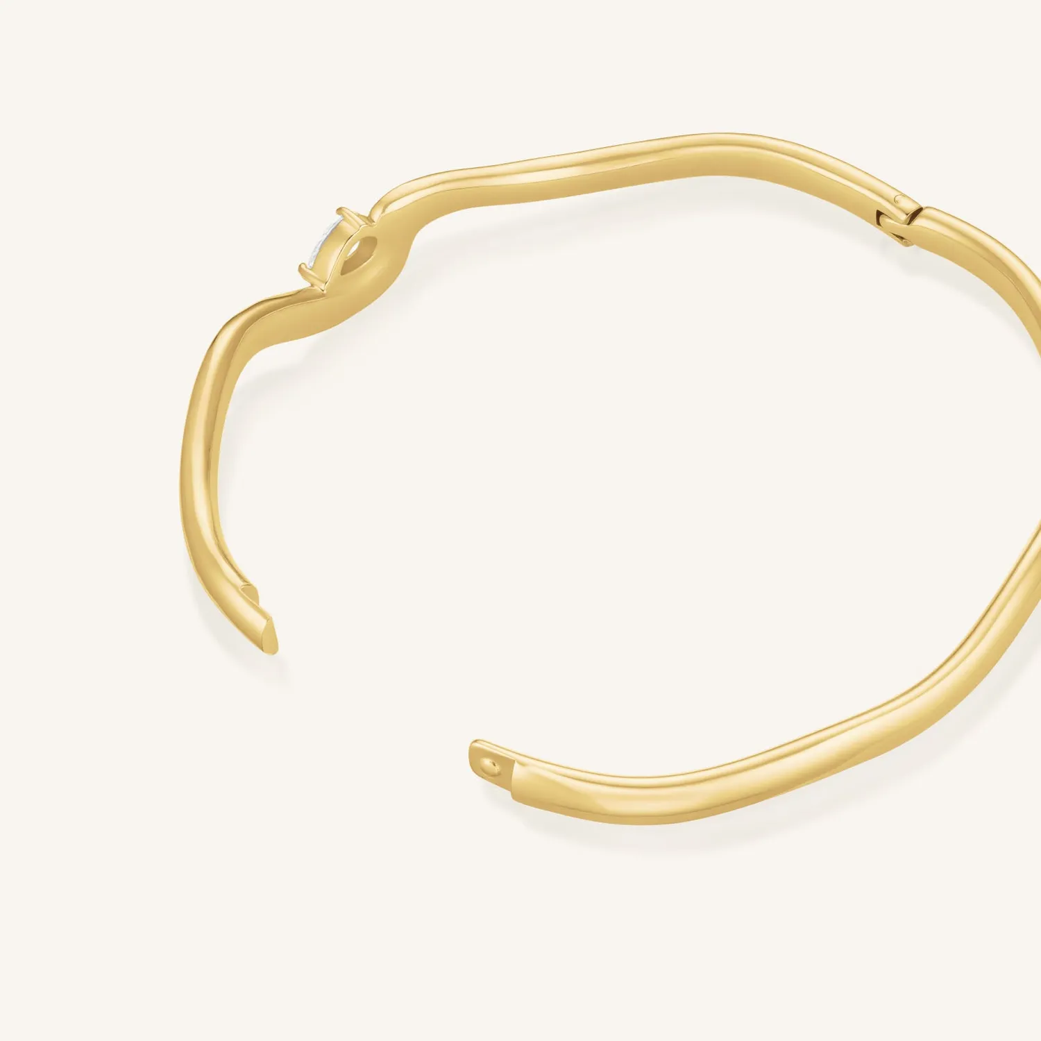 Rosefield Marquise Wave Bangle armring 6 × 5 cm gullbelagt stål