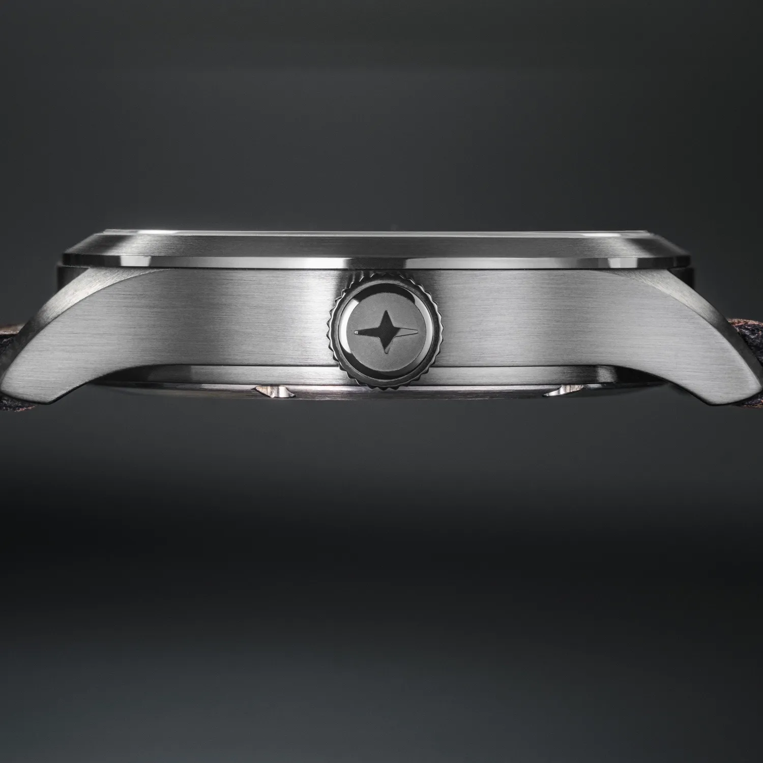 DAVOSA Axis automatisk klokke med italiensk skinnrem